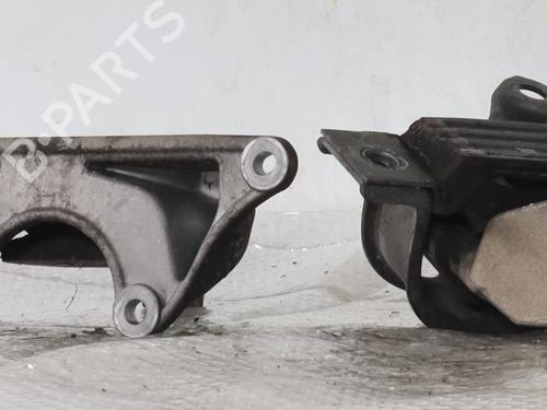 Used Engine mount Engine mount LANCIA YPSILON (843_) 1.4 16V (843.AXC11, 843.AXC1B, 843.AXC1A) (95 hp) 31793678 31793678