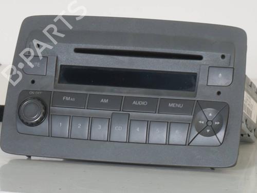 Used Radio FIAT PANDA (169_) 1.2 (169.AXB11, 169.AXB1A) (60 hp) 28359805