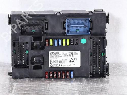 Used Fuse box Fuse box FIAT 500 (312_) 1.0 Mild Hybrid (312.AYD1B) (69 hp) 39973102 39973102
