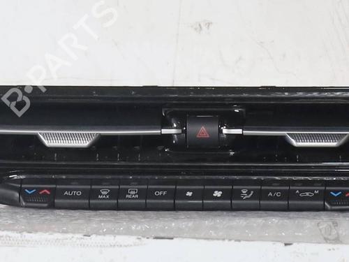 climate-control-alfa-romeo-tonale-965_-2022-33055486 main image