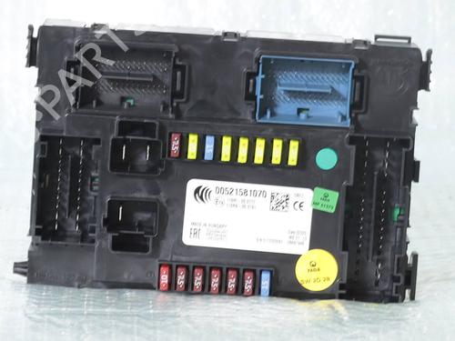 Used Fuse box Fuse box 38801771 38801771