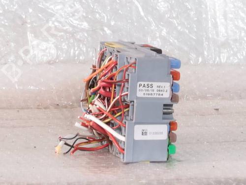 Fuse box FIAT 500X (334_) 2.0 D Multijet 4x4 (334AXB22, 334AXD2B) | BP40071773E1 - Image 2