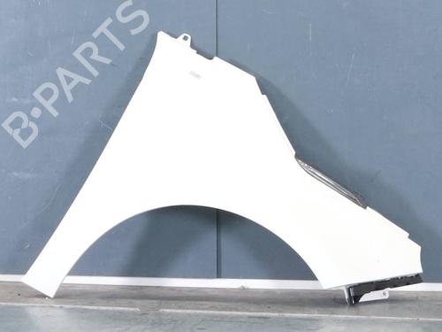 Forkjerm høyre Forkjerm høyre FIAT 500e (332_) Elektro 3+1 (FA1) (118 hp) 34208209 34208209