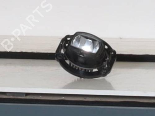 right-front-fog-light-jeep-compass-mp-m6-mv-m7-2016-28495267 main image