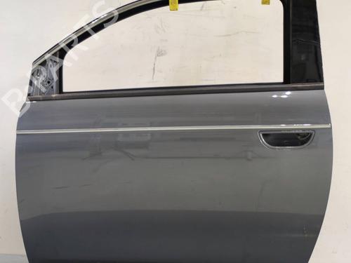 Used Left front door Left front door FIAT 500e (332_) Elektro (FA1) (95 hp) 33283464 33283464