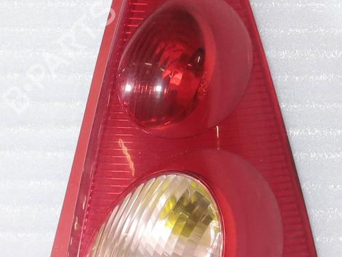 Farolim direito Farolim direito PEUGEOT 107 (PM_, PN_) 1.0 (68 hp) 36404357 36404357