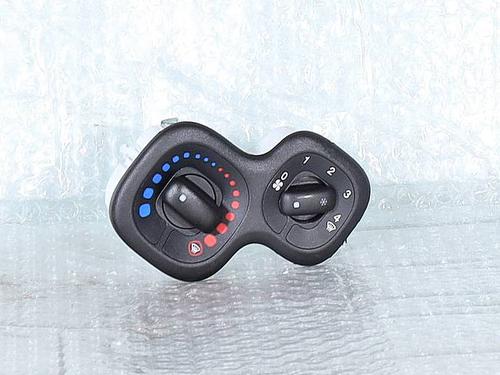climate-control-fiat-panda-312_-319_-2012-39068780 main image