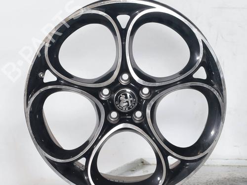 rim-alfa-romeo-giulia-952_-2015-30662290 main image