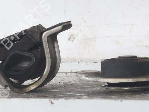 Used Engine mount Engine mount FIAT PANDA (169_) 1.2 (169.AXB11, 169.AXB1A) (60 hp) 32706875 32706875
