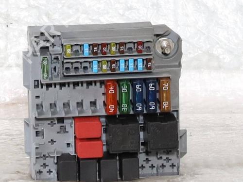 Used Fuse box Fuse box FIAT PANDA (169_) 1.2 (169.AXB11, 169.AXB1A) (60 hp) 39667770 39667770