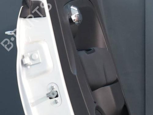 Porta frente direita FIAT 500 (312_) 1.0 Mild Hybrid (312.AYD1B) (69 hp) 30662625