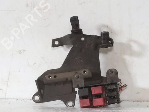 Used Fuse box Fuse box 36774282 36774282