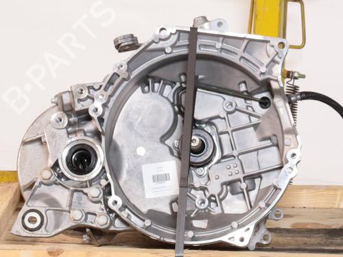 gearbox-opel-astra-k-b16-2015-2016-2017-2018-2019-2020-2021-2022-39944387 main image