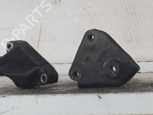 Used Engine mount Engine mount FIAT SEICENTO / 600 (187_) 0.9 (187AXA, 187AXA1A) (39 hp) 33284819 33284819