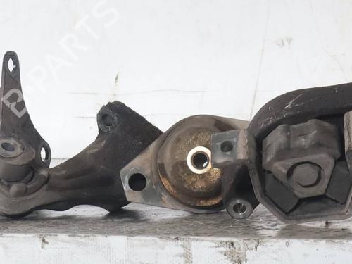 Used Engine mount Engine mount FIAT SEICENTO / 600 (187_) 1.1 (187AXB, 187AXB1A, 187AXC1A02) (54 hp) 33284385 33284385