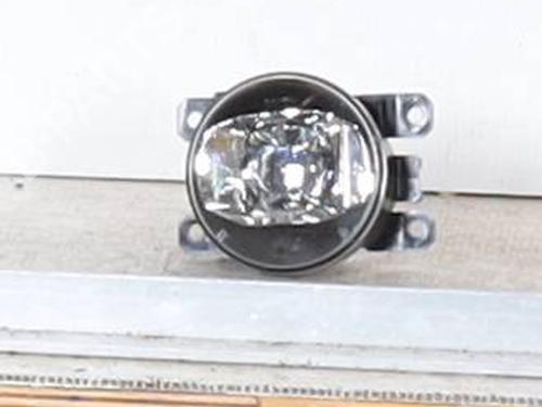 left-front-fog-light-jeep-renegade-suv-bu-b1-bv-2014-23133465 main image