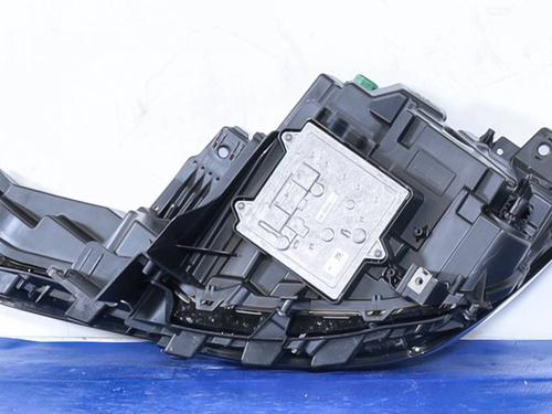 Right headlight ALFA ROMEO JUNIOR (626_, 627_) Electric | BP30111804C29 - Image 3