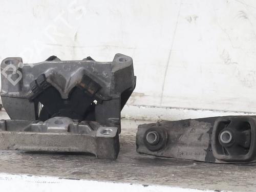 Used Engine mount Engine mount CITROËN C3 I (FC_, FN_) 1.1 i (60 hp) 36217590 36217590