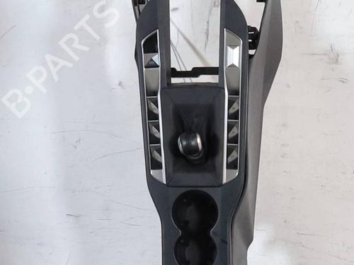 Used Gear lever Gear lever DS DS 3 / DS 3 CROSSBACK (UR_, UC_, UJ_) 1.2 PureTech 100 (URHNKK, URHNEK) (101 hp) 33283524 33283524