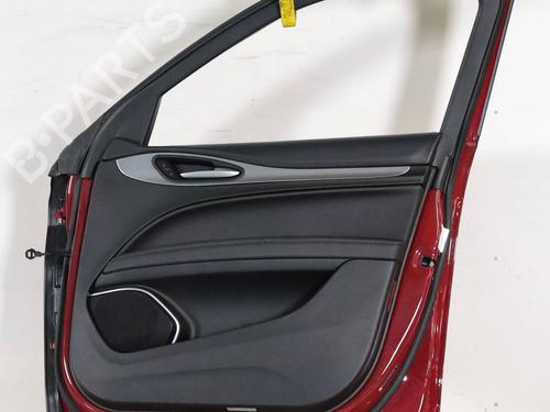 Right front door ALFA ROMEO STELVIO (949_) 2.0 Q4 (949.AXA2A) | BP30111536C3