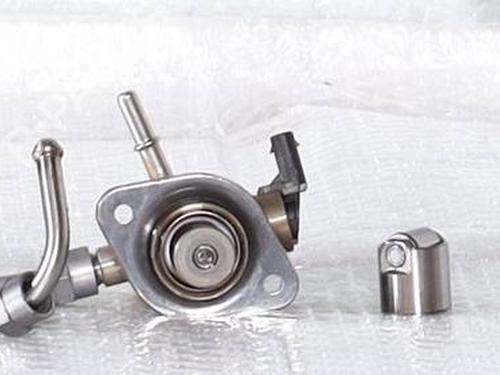 Used Injection pump Injection pump JEEP RENEGADE SUV (BU, B1, BV) 1.3 T-GDi (150 hp) 39502226 39502226