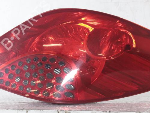 Used Right taillight Right taillight 33285022 33285022