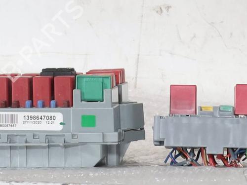 Used Fuse box Fuse box FIAT DUCATO Platform/Chassis (250_) 180 Multijet 2,2 D (180 hp) 33976258 33976258