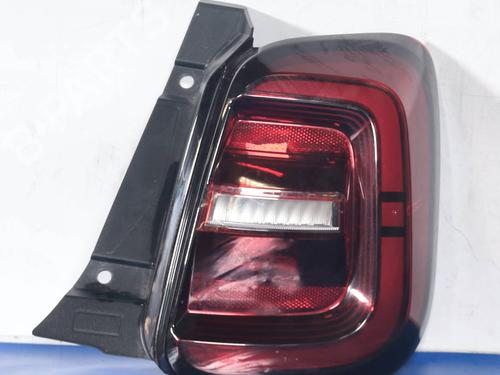 right-taillight-fiat-500e-332_-2020-30443142 main image