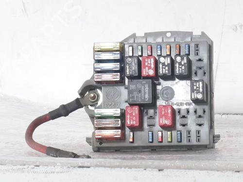 Used Fuse box Fuse box FIAT PUNTO (188_) 1.2 60 (188.030, .050, .130, .150, .230, .250) (60 hp) 33284356 33284356