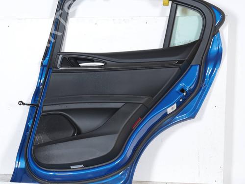 right-rear-door-alfa-romeo-stelvio-949_-2016-23103950 main image