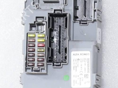 Fuse box ALFA ROMEO MITO (955_) 1.4 TJet (955AXA1B) | BP37258601E1 - Image 5