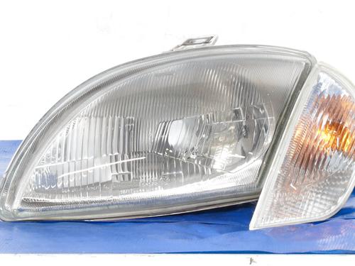 Used Left headlight FIAT SEICENTO / 600 (187_) 1.1 (187AXB, 187AXB1A, 187AXC1A02) (54 hp) 30360927