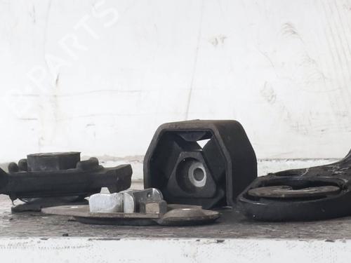 Used Engine mount Engine mount FIAT SEICENTO / 600 (187_) 1.1 (187AXB, 187AXB1A, 187AXC1A02) (54 hp) 33616176 33616176