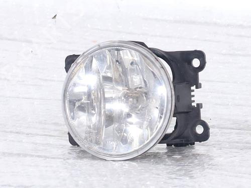 Used Right front fog light Right front fog light PEUGEOT 208 I (CA_, CC_) 1.6 HDi / BlueHDi 75 (75 hp) 33319017 33319017