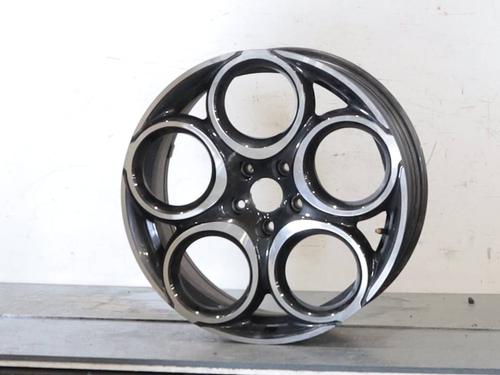 rim-alfa-romeo-tonale-965_-2022-32706295 main image