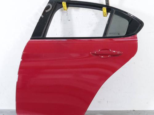 left-rear-door-alfa-romeo-giulia-952_-2015-36527605 main image