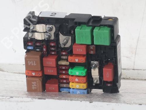 Used Fuse box Fuse box 36217167 36217167