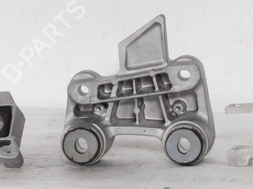 Used Engine mount FIAT 600e / 600 (365_, 364_) Electric (156 hp) 29618165