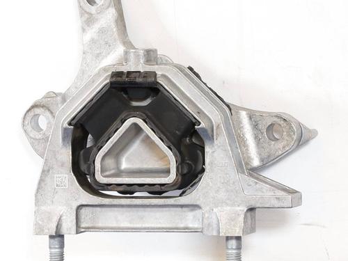Used Engine mount FIAT 600e / 600 (365_, 364_) Electric (156 hp) 29945608