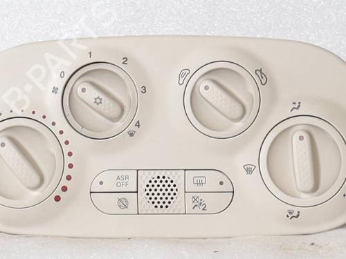 climate-control-fiat-500-312_-2007-37192578 main image