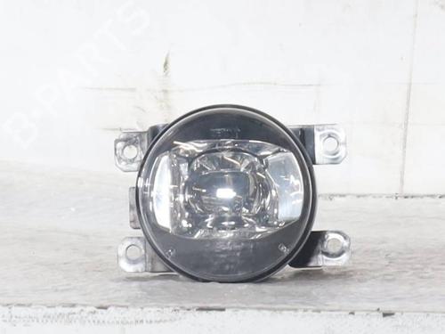 right-front-fog-light-jeep-renegade-suv-bu-b1-bv-2014-33283757 main image