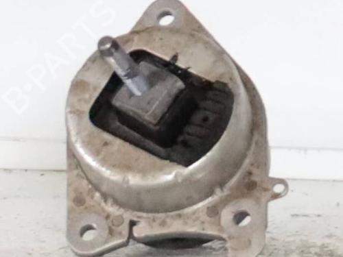 Used Engine mount Engine mount ALFA ROMEO GIULIA (952_) 2.2 D (952AEM250, 952AEA250) (150 hp) 26581446 26581446