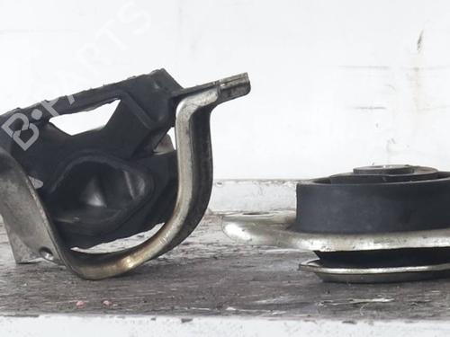 Used Engine mount Engine mount FIAT 500 (312_) 1.2 (312AXA1A) (69 hp) 33615960 33615960