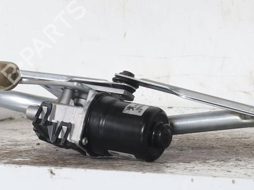 Used Front wipers mechanism Front wipers mechanism ALFA ROMEO JUNIOR (626_, 627_) Electric (156 hp) 40007940 40007940