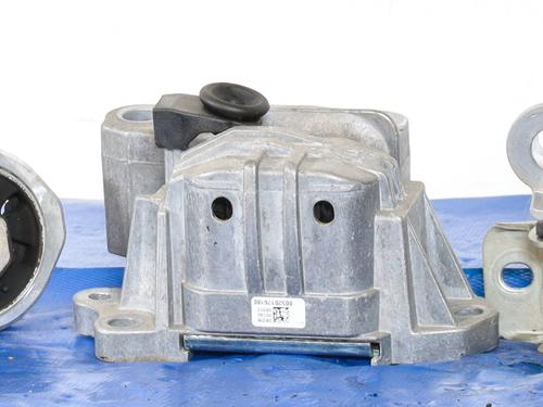 Used Engine mount Engine mount FIAT TIPO Hatchback (356_, 357_) 1.6 Multijet (357HXG1) (131 hp) 30111680 30111680