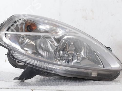Used Right headlight Right headlight LANCIA MUSA (350_) 1.3 D Multijet (350.AXG11, 350.AXG1A) (90 hp) 31942045 31942045