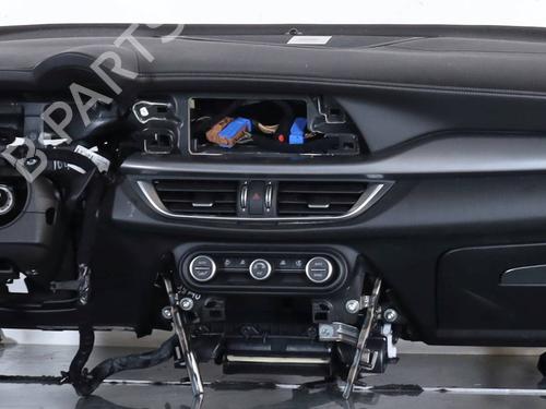 Tablier ALFA ROMEO STELVIO (949_) 2.0 Q4 (949.AXF2A) (201 hp) 30738527