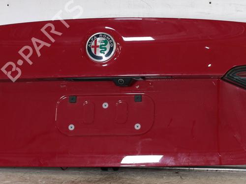 tailgate-alfa-romeo-giulia-952_-2015-26551116 main image