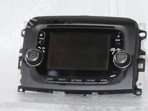 radio-fiat-500l-351_-352_-2012-36013380 main image