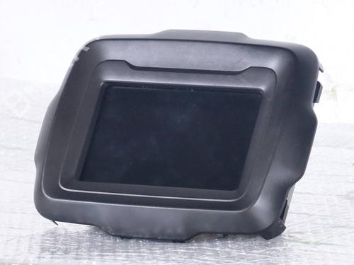 radio-jeep-renegade-suv-bu-b1-bv-2014-31135682 main image